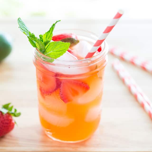 Refreshing Summer Staberry Juce